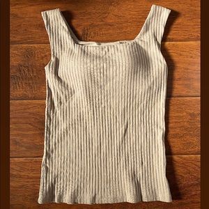 Uniqlo square neck tank built in bra